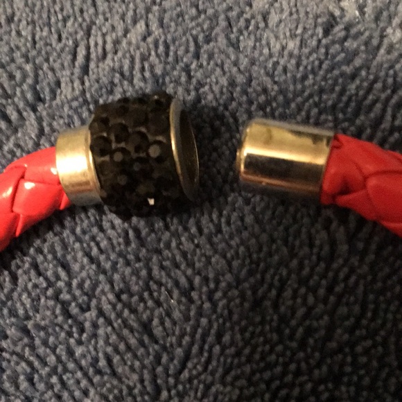 3 New beautiful charm bead bracelets. White, blue, red, turquoise. - Picture 5 of 7